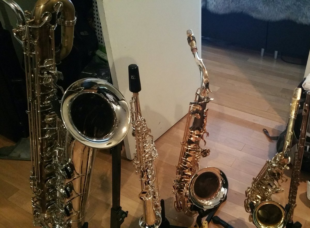 DarrylDwake's tweet image. Guess who gets to be the SAX SECTION Tomorrow!??!? YASSS! #multitracking