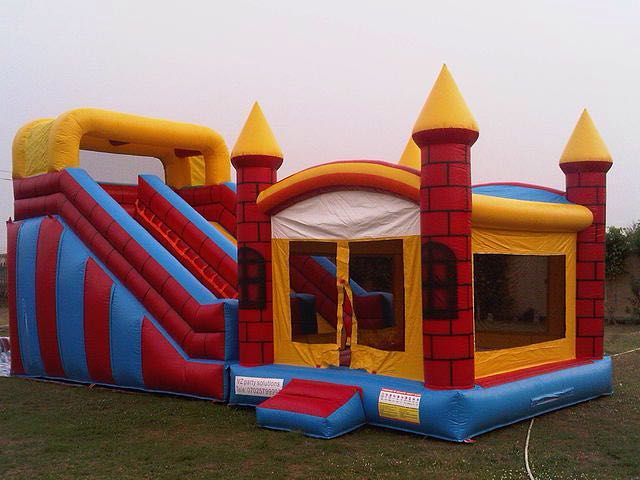 Ru_banj's tweet photo. Our large size colourful and quality bouncy castles for big kiddies events and school or coperate funfairs. 

@VZpartysolution https://t.co/geipeDNwuy