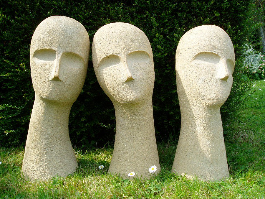 Woottens Plant and Fair Garden Fair - this Sunday 6th May 10am-4pm. Free entry and over 30 wonderful stallholders - woottensplants.com/events/wootten… including local potter Rob Rutterford