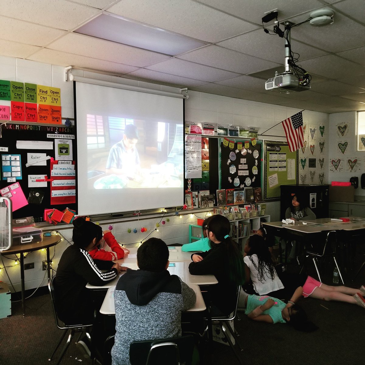 abcface3's tweet image. MAP testing this week. A quick Master Chef Jr. Team challenge is the perfect way to settle down and teach a mindset lesson after testing. They LOVED it and quickly identified fixed mindset language in some contestants.#masterchefjr #teachingmindset #overcomingfailure