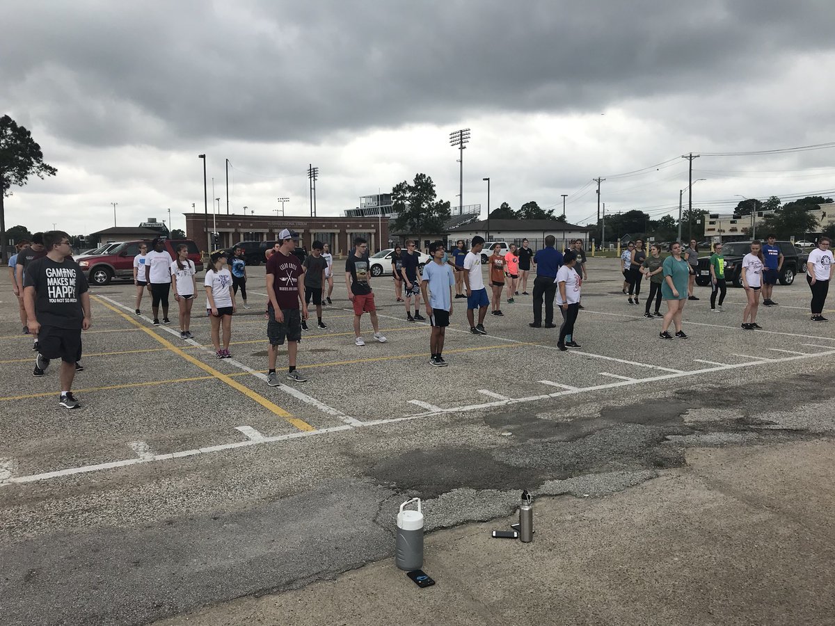 CCWildcatBand's tweet photo. Cloud appreciation! #leadersoftomorrow #WCLTS https://t.co/bRV2f5id22