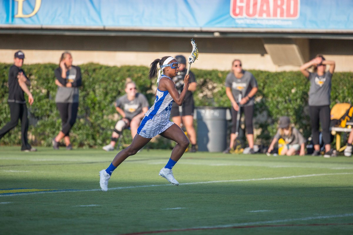 DelawareWLAX's tweet photo. Big congratulations to @the_simms_3 for earning the Arthur Ashe, Jr. Sports-Scholar Award to recognize her outstanding academic and athletic achievement! #BlueHens https://t.co/luRX9q7eJO