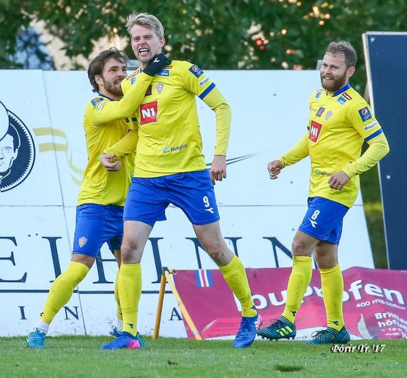 KA (@kaakureyri) on Twitter photo KA vinnur 1-2 útisigur á Haukum og er komið áfram í 16-liða úrslit <a href="/mjolkurbikarinn/">Mjólkurbikarinn</a>, erfiður leikur en frábært að komast áfram í næstu umferð #LifiFyrirKA ka.is/ka/frettir/ka-… KA vinnur 1-2 útisigur á Haukum og er komið áfram í 16-liða úrslit <a href="/mjolkurbikarinn/">Mjólkurbikarinn</a>, erfiður leikur en frábært að komast áfram í næstu umferð #LifiFyrirKA ka.is/ka/frettir/ka-…