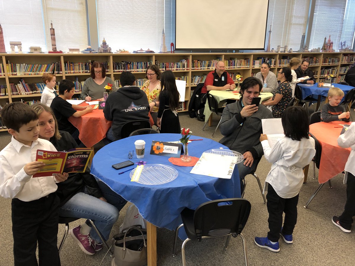 ImlayEagles's tweet photo. G2: Imlay Reading Restaurant now open! Drop by for an appetizer(poem), entree(book) or dessert(jokes/riddles). #TeachImlay #GoTeamEagle #STEAM #ReadingRestaurant https://t.co/li8aLTWNtt