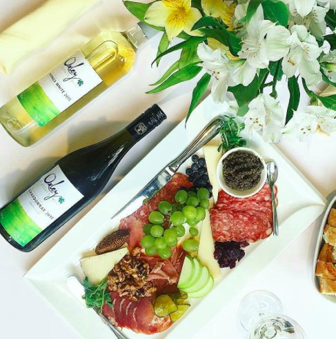 Tourism Windsor Essex (@twepi) on Twitter photo Explore our <a href="/EPICWineries/">EPIC Wineries</a> & get a taste of the Lake Erie North Shore including <a href="/OxleyEstateWine/">Oxley Estate Winery</a> bit.ly/2w87Hh8 #YQG Explore our <a href="/EPICWineries/">EPIC Wineries</a> & get a taste of the Lake Erie North Shore including <a href="/OxleyEstateWine/">Oxley Estate Winery</a> bit.ly/2w87Hh8 #YQG