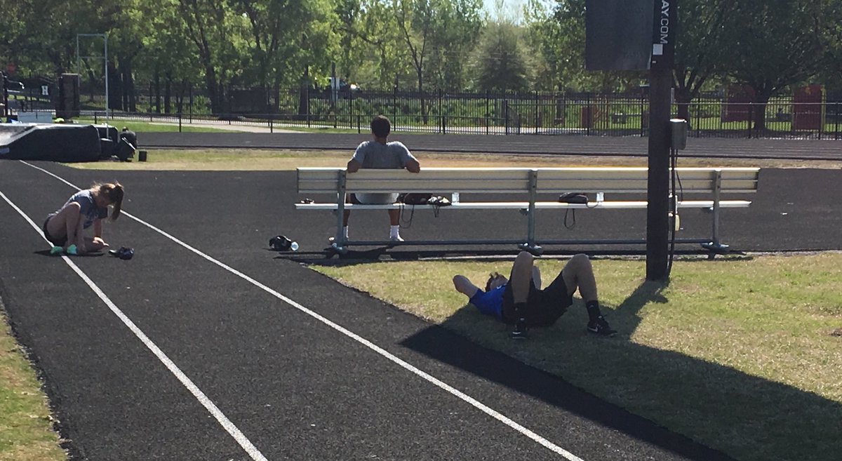 A little Election Day lactic work!! #24SecondDrill #FeedTheCats #BisonTrack