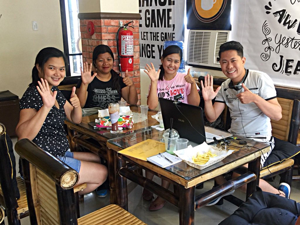 caduceus_23's tweet photo. First meeting of Dumaguete PhBee Captains❤️ #51Talkph #51Talkphilippines  #51talk #Proudly51Talk #dumaguetephbee #51Talkphbee https://t.co/MfSwzlgjAH