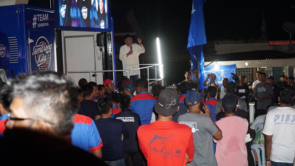 Sembrong Kita tweet media