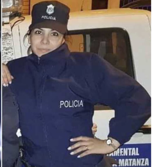 WolffWaldo's tweet photo. No se si va a ser TT. Pero lo vamos a intentar. 

#FuerzaAlejandra

Si acordas en apoyarla y desearle pronto restablecimiento dal rt por favor. https://t.co/bJYvRt0j2n