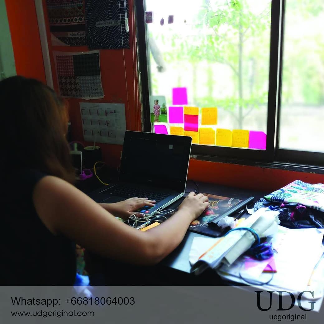 Udg_Original's tweet image. Working in the midst of nature creates an endless imagination. Work peace and quiet with UDG team.🌿

#UDG #undergroundshop #factorybkk #workpeace #garment #bkkwholesale #clothingshop #womendresses #fashionclothing #womenwear #kidswear #fashionkidscloth #fashionwomenclothing