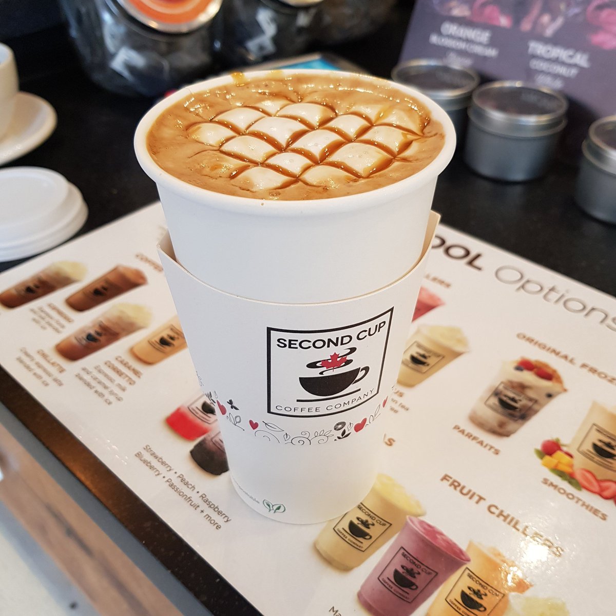 SecondCupSoton's tweet photo. We welcome you to  @secondcupsouthampton. This is one of our popular signature drinks the #mighty #caramelcoretto come down and check us out #coffeemadness #SpecialityCoffee #spring #beverages #tasty #southampton #latteart
Thanks to @katiegilligan 
67 Above Bar Street https://t.co/Ft58AcyE4n