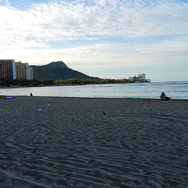 The 5th Annual #maydaywaikiki starts at 4pm on Facebook Live with Henry Kapono &amp; Friends. #lethawaiihappen ift.tt/2HECoj3