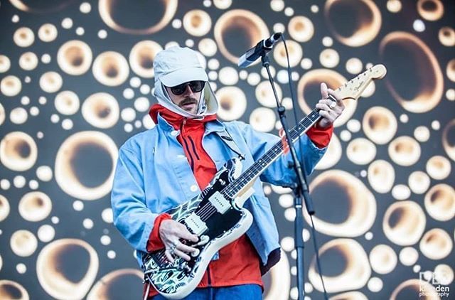 AudioloveOfcl's tweet photo. Head over to our website to read our new review of the wonder @groovinthemoo festival!! Here is @portugaltheman captured live on stage!! Link in bio | 📷 taken by @debkloedenphotography 
What do you think of this shot and the latest review? Leave some… https://t.co/dltKI66Ael https://t.co/zzKxQjfx1c