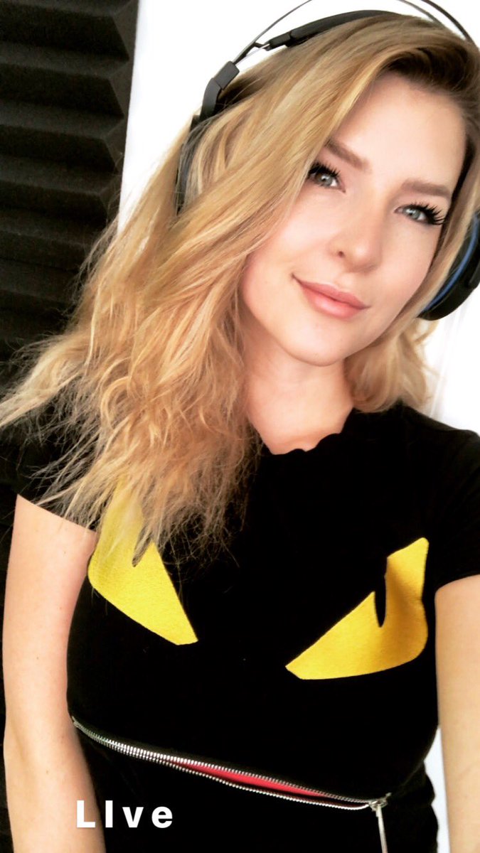 KittyPlays's tweet image. I am so excited to experience season 4 with you! Stop by now twitch.tv/KittyPlays