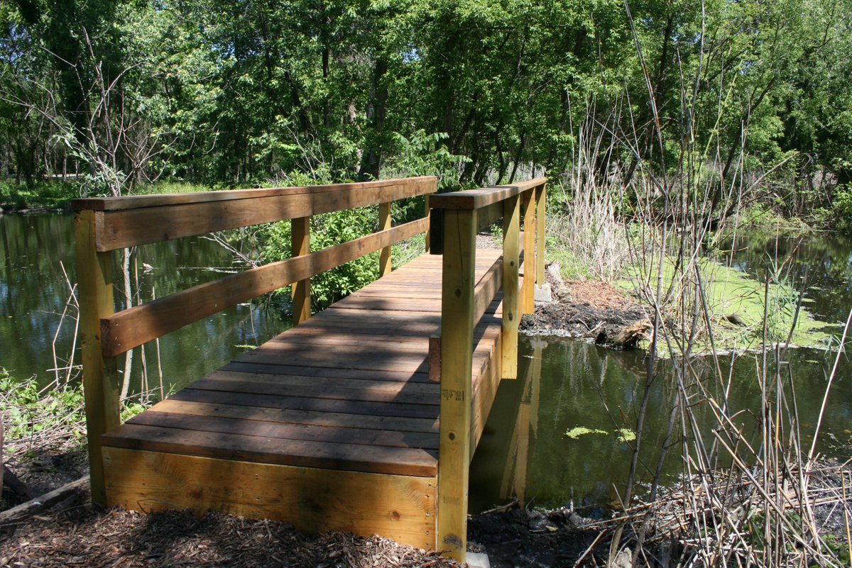 ElginRecreation's tweet photo. May 19 is #KidstoParksDay! Join us at Hawthorne Hill Nature Center from 10am to 2pm for a nature scavenger hunt and other fun activities.  Get outside and enjoy your local #parks! #FindYourPark #ElginIL https://t.co/5tneP0cBnP