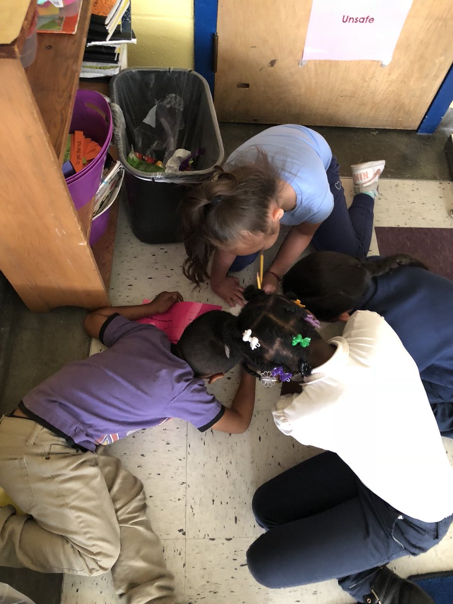 TeamRuklick's tweet photo. Our group projects on continents kicked off today!! #collaboration #writingispurfavoritesubject https://t.co/snZnlCL5h1