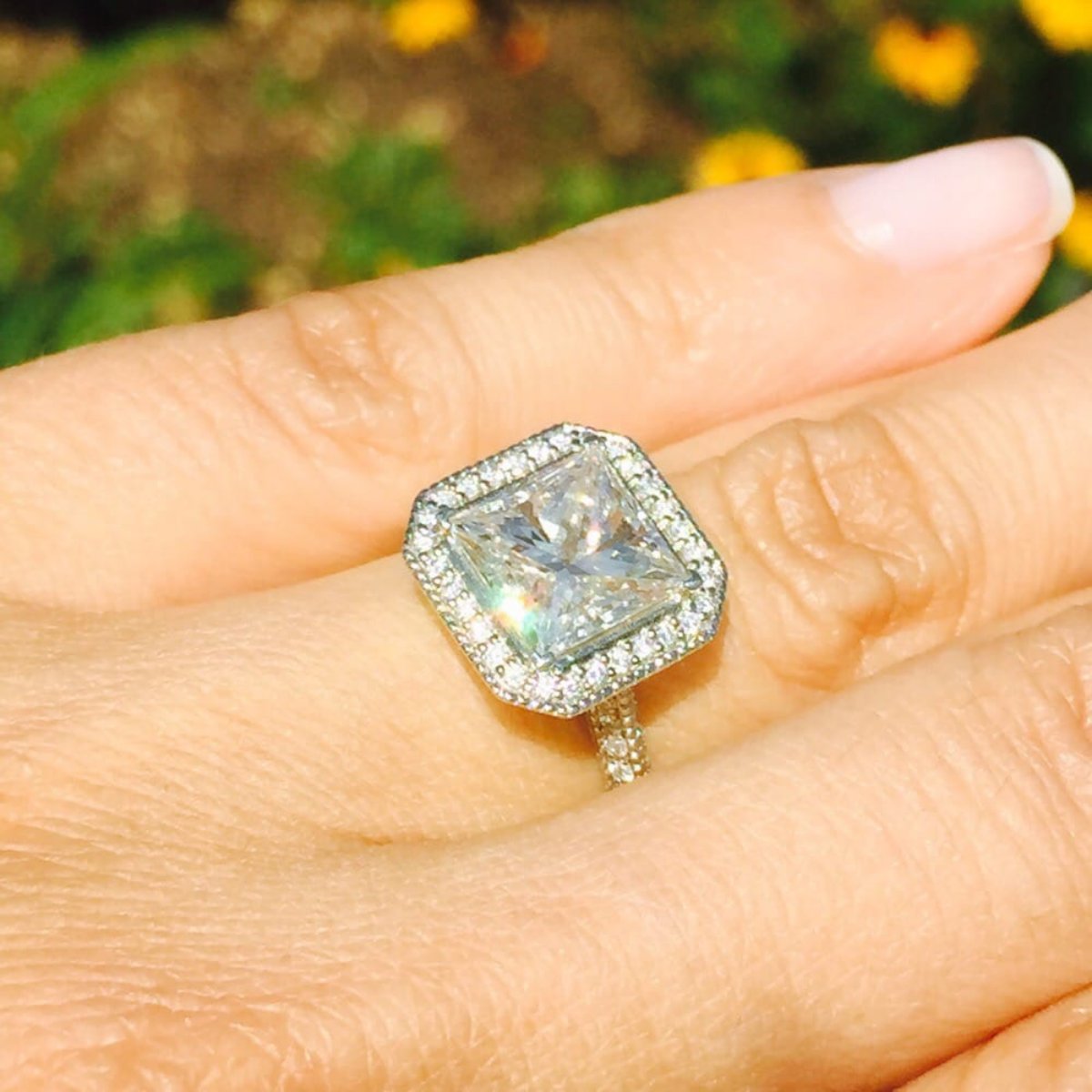 RitzJewelersSF's tweet photo. Why fit in when you were born to stand out? https://t.co/tVOcRosdrz