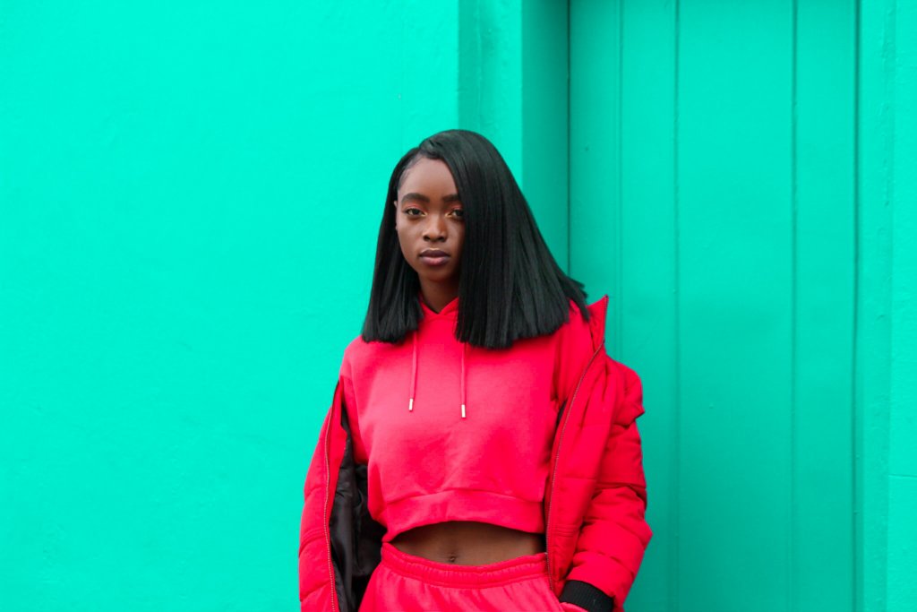 christopher_rsa's tweet photo. “ Beauty Is A Mass Distraction Weapon, But Please Use It Kindly “  

- Someone like me. 

Beauty by 🍫🍫🍫: @MaryamUsmanJ 

Assistance : @Ayandaybk_rsa

Shooter  : @christopher_rsa 😊 https://t.co/ZVUzEGPNWV