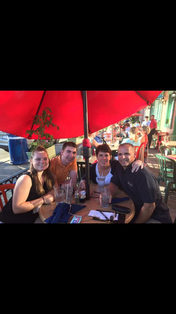 kastefanek's tweet photo. @nstef99 Or this 🌮🥙🍹😎 https://t.co/88zQGolGbd