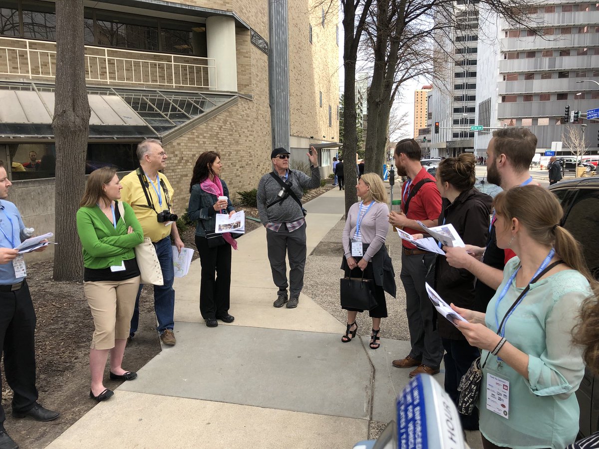 clhrs's tweet photo. Ground-truthing the City Loop mobile workshop #BikeWalk18 https://t.co/ENCCRsgsG5