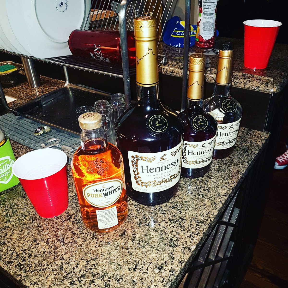 AnthonyAllIn's tweet image. All she wanna do is drink Hennessy and whine pon me 🥃 @OTS_MK - Company  Coming Soon.. #OTSSOUND #Offthestrength #Dancehall #Soca #Reggae #Fusion #HipHop #Toronto #Newwave #Music #Chune #Hennessy