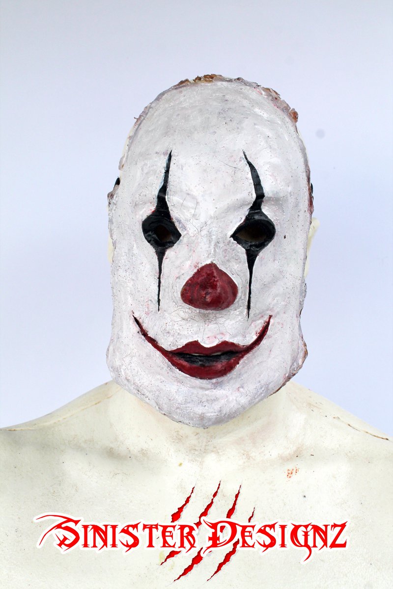 DesignzSinister's tweet photo. @tuesdaythoughts Are you scared of clowns?! Want to be a clown?!  Mask is ready to ship!! Visit our Etsy Shop: https://t.co/mzuy0UCmZo

#scaryclown #halloween #sinisterdesignz #simpleclown #clown #prank #mask #affordable #original #maskcollector #horror #prop #latex #halfmask https://t.co/cJ3NUwLM3c