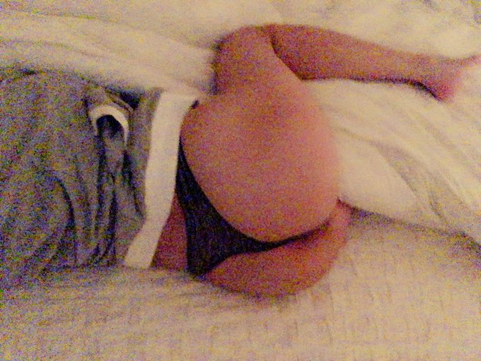 布団挟んで寝るの寝やすいよねぇw では今度こそおやすみなさいw https://t.co/4LdEmVLU8G<a href="/tag/%E5%8C%A0%E3%81%AE%E6%8A%80"class="tags"><span>#匠の技</span></a>