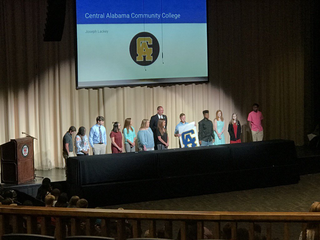 Proud of our AVID seniors! #signingday <a href="/SylacaugaHS/">SHS High School</a> @SCSAggies