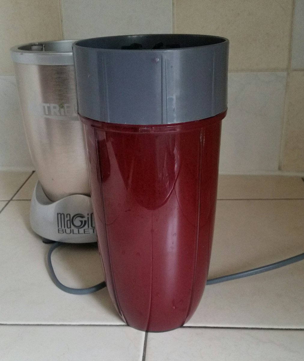BrigleyPrior's tweet image. #beetrootsmoothie for tomorrow's brekkie. I really do try hard! Also featuring #spinach #celery #mctoil #cacao #maca #coconutflour #flaxseed It tastes good I promise!