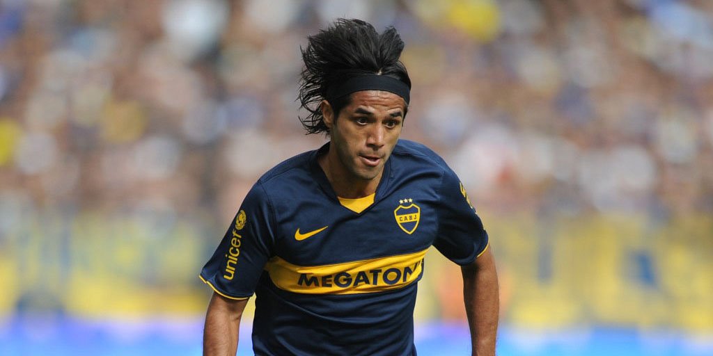 Notialtoque's tweet photo. #Fútbol - Fabián Vargas: "Desde que se fue Román, #Boca no ha encontrado un gran líder"
El colombiano pasó por @SoyBocaRadio y analizó el presente Xeneize, comparándolo con su época de gloria y remarcando que "a Boca se le ha perdido el miedo"
https://t.co/MxuCVwV1hP https://t.co/ttkp3KTgnu