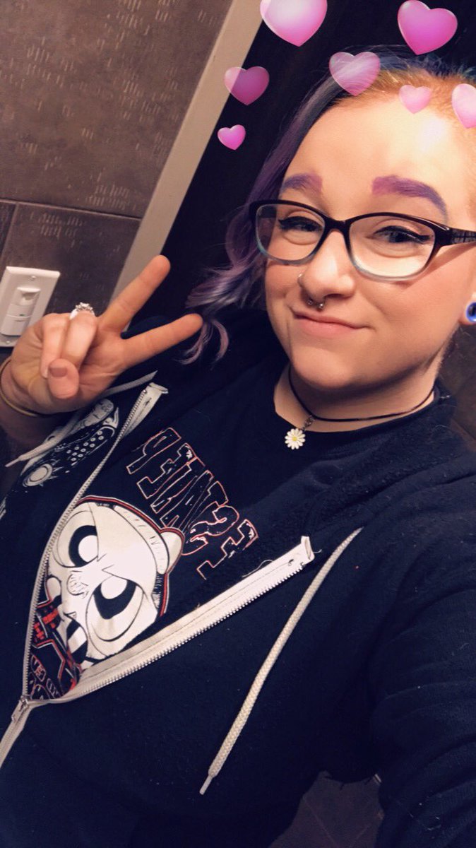 LeGingerNinjer's tweet photo. Just tryna get through this shift so I can try to rebalance myself with the next two days off, but so far Iโve eaten a little bit and did my makeup and Iโm repping those good good #MaineStatePosse boys, so despite the garbage maybe today will be better. ๐ค๐ป https://t.co/CAhWs4cQJc