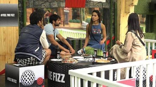 kvjain019's tweet photo. #VikasKaBirthday Myyh favourite BB11 task... Bcoz I seriously enjoyed d Trio-gameplan and cross planning of other members.. Moreover Bigg Boss did a great job by selecting dis 4 persons 4 d task
@lostboy54
#NovemberThrowback https://t.co/a9Z1mSprMr