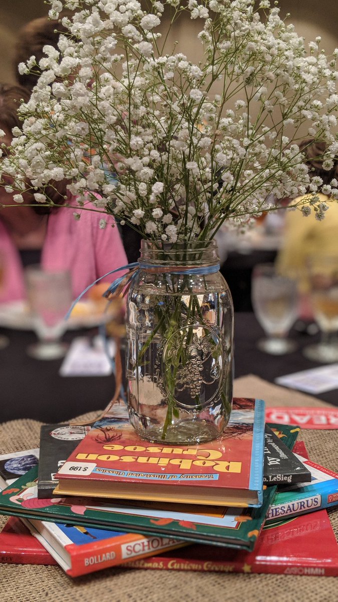 justlashaun's tweet photo. Finished my first year as a volunteer reading coach in #Memphis & looking forward to next year. Thank you @ARISE2Read for the wonderful appreciation luncheon! #SaveAChild #SaveAFamily #SaveACity https://t.co/TsGGnGGZvV