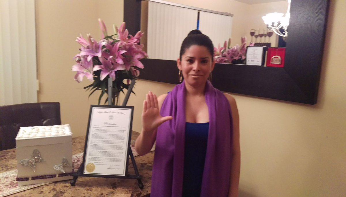 CaringForLupus's tweet photo. #LupusAwarenessMonth
I #PutOnPurple for my 11 year old daughter #LupusWarrior 💜💪💜.
#Lupus can affect anyone including children.
#LupusChat #100Lupus #POP #LHandSign 💜✋💜 https://t.co/nYwNqeWtnO