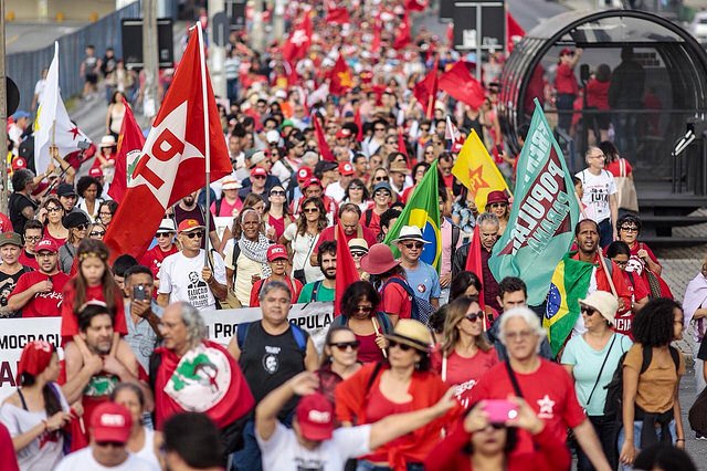 Ver imagem no Twitter