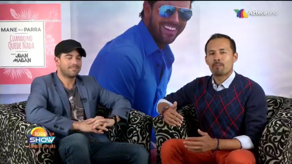 TodoUnShowMX's tweet photo. ¡@FARFAN_MARTIN platicó en exclusiva con el guapísimo @manedelaparra para #TodoUnShowMX! 👏🏻🎉🙌🏻☀️ https://t.co/JgNlUGlPau https://t.co/3Zg1d3ZHHO