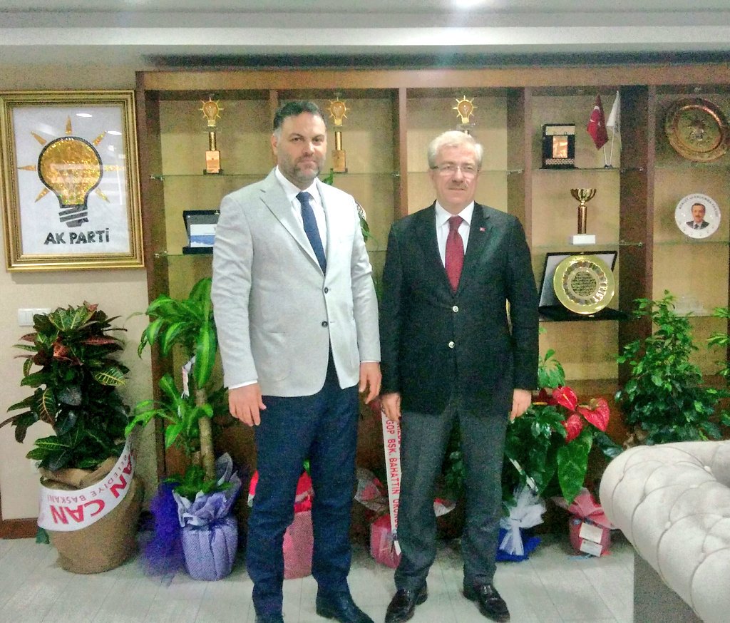lrfanUren's tweet photo. Ak Parti 2 Bölge Millet Vekili Aday Adayı Sayın Seyit Ahmet ÇANDIR'ın İlçe Başkanları ziyaretleri Devam Ediyor. İlçe Başkanlarımıza gösterdikleri Nezaketten Dolayı Teşekkür Ediyoruz...

@Fersat_Y 
@AdemKocyigit_ 
@SerkanAcar_Gop 
@SacliErsin 
@akpartibeyoglu 
@akpartisultangz ... https://t.co/CtKIA6qvVi