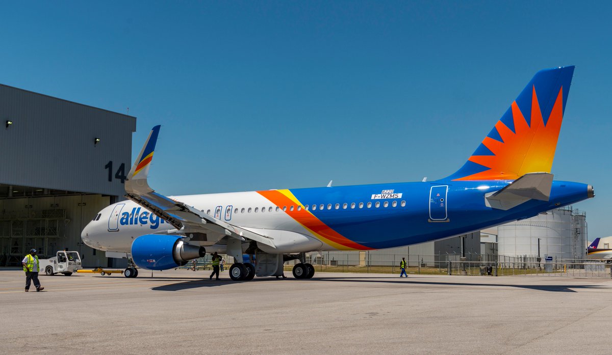 AirbusInTheUS's tweet photo. 1st @Allegiant aircraft to be produced in our #A320 facility in Mobile AL has come out of paint and is looking beautiful. Next up--1st flight! Allegiant is one of 3 new customers we’ll serve from Mobile this year. https://t.co/TsWblCXq5N