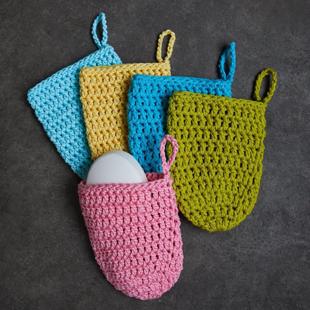 CTejidas's tweet photo. Support a Community with Kindness by making a #SoapSack 😄 Read more about the project and find the free #knit & #crochet pattern here > https://t.co/NvJC0H9dpc https://t.co/7RPvLGddje vía LionBrandYarn