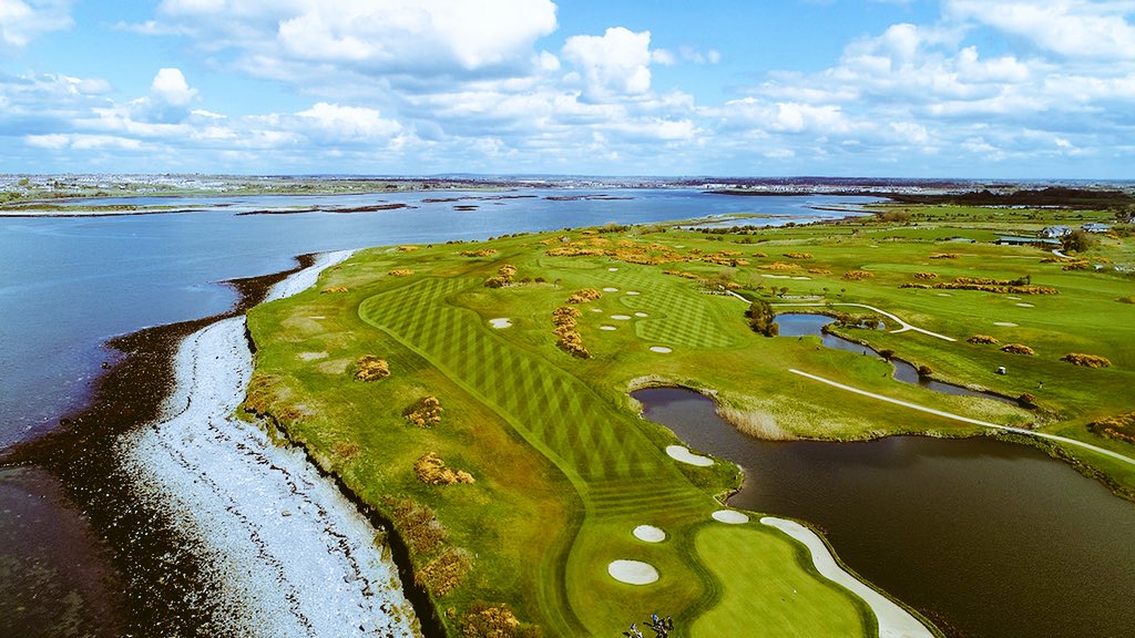 damiencoleman09's tweet photo. Some amazing pictures taken during beautiful weather last Friday by Gearoid Hawkins. 
#greenkeeping #bestofficeintheworld
@GCSAI15 https://t.co/K5RoXzj0bF