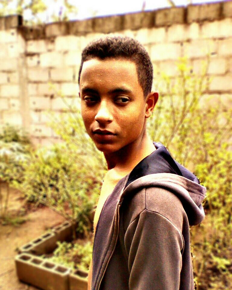 Como No Le Importo A Nadie, Me Quedo Así Como Ves, Soy #ElClavoChallenge Si Algún día Te Quedas Solo Y Nadie Te Escribe, Pues No Eres El Único O La Única, Yo Estoy Así De Olvidado Sincerely Royce😔😢