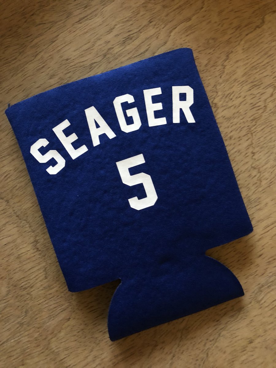 stadiumsweep's tweet photo. #giveaway time! Enter by following the rules below! Contest runs until 12am on 5/4/18 and winner 12pm on 5/5! Good luck! #dodgers #itfdb #baseball #mlb

Ways to enter
1. Like this post and tag friends
2. Must follow @stadiumsweep and @ simply_vinyl_designs (IG)
3. Share this post https://t.co/QKdPTpVhns