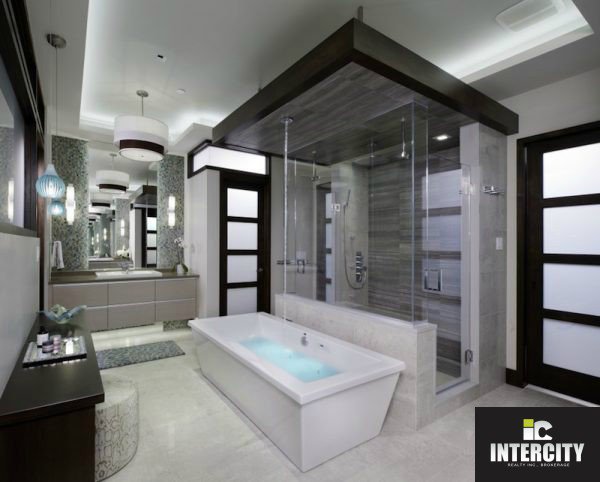 IntercityRealty's tweet photo. #DYK: The Intercity team of real estate professionals includes over 200 sales representatives and a highly capable support staff. Call us today at 416-798-7070! https://t.co/UAEBI4S1zW #IntercityRealty #TorontoRealEstate https://t.co/0SenOtRJbR
