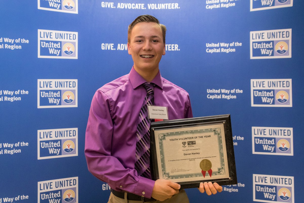 downtowndbread's tweet photo. Congrats to Davan Hanley from the Milton Hershey School, who won the @UnitedWayCapReg “Youth Volunteer of the Year Award” for his leadership in the “Let’s Sock Em” sock fundraiser that raised 3,060 pair of socks for @downtowndbread. We are so proud of Davan! https://t.co/KzxXLBhpUO