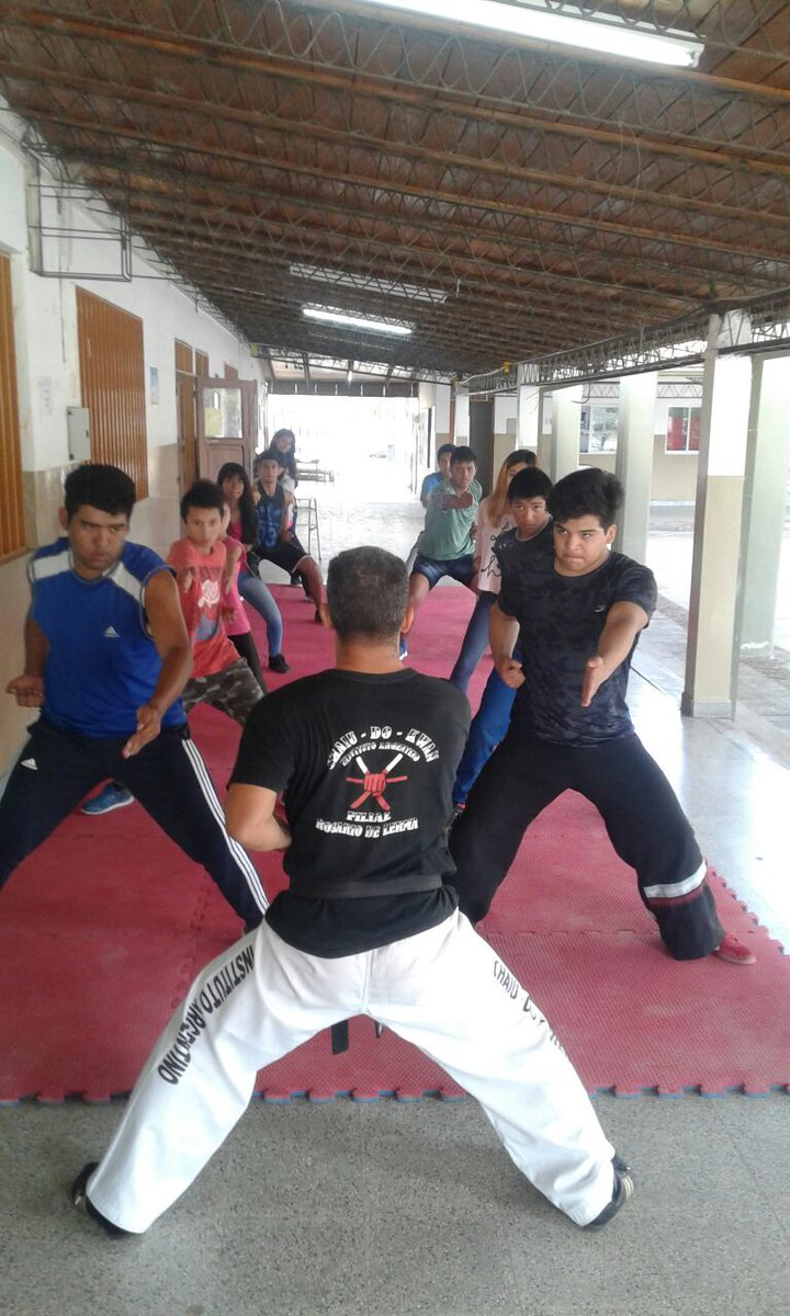 cdklerma's tweet photo. Primer día de clases en el CAJ 3150, con muchas ganas y todo el entusiasmo, vamos por un nuevo año!!!! https://t.co/jDyltsqp50