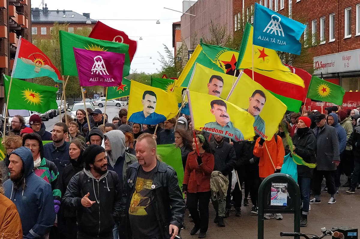 NCDK123's tweet photo. Bilder från dagens 1 maj demostration @alltatallamalmo @autonomorganis1 @realrojkom @AutonomousRevNA https://t.co/a4nuRiGWYB