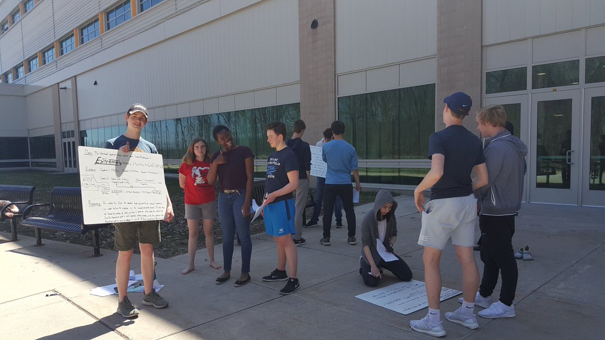 Skylinehetter's tweet photo. When the weather is awesome take the argumentation session outside! #argumentdriveninquiry #argumentdriveninchemistry #NGSS @SkylineHighA2 @A2schools https://t.co/xyzXxMByJy
