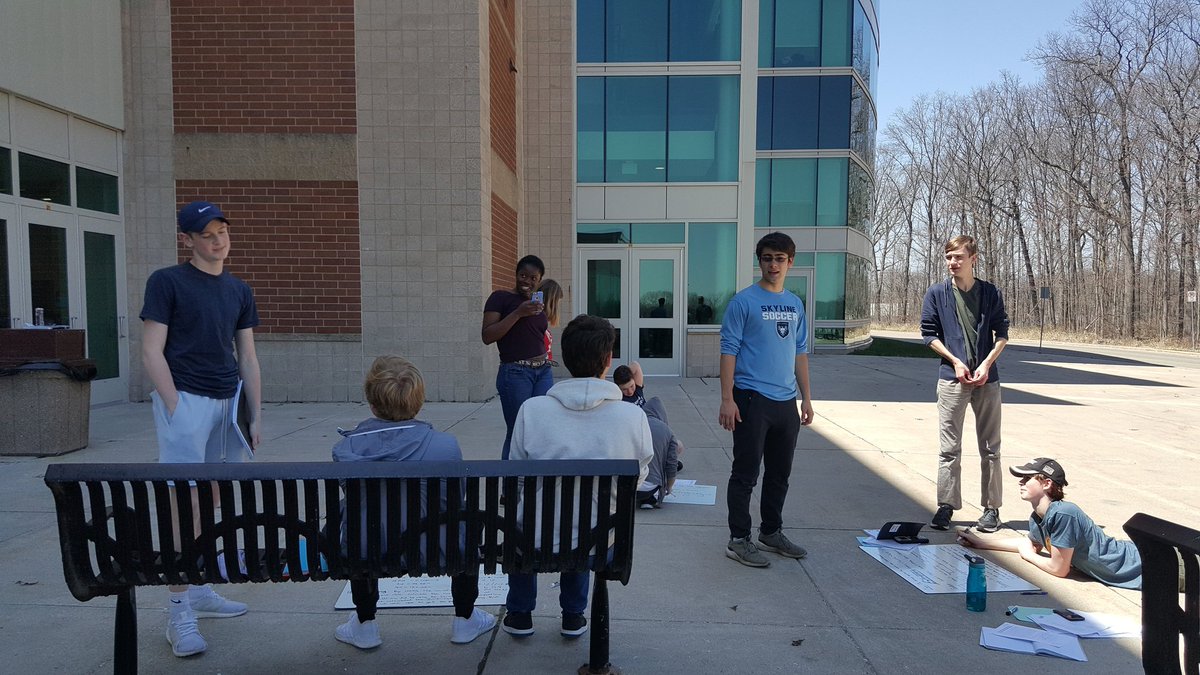 Skylinehetter's tweet photo. When the weather is awesome take the argumentation session outside! #argumentdriveninquiry #argumentdriveninchemistry #NGSS @SkylineHighA2 @A2schools https://t.co/xyzXxMByJy