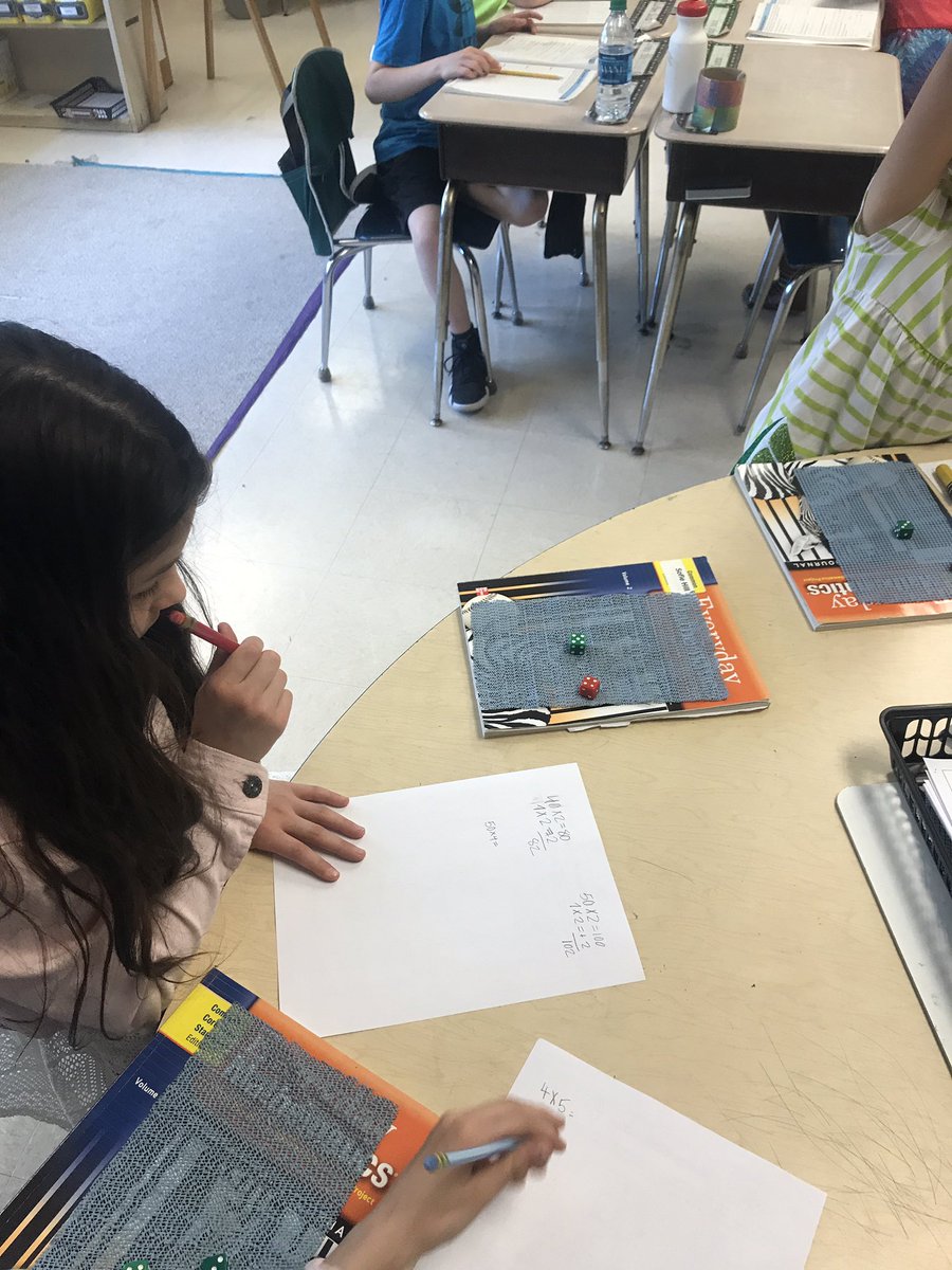 Having a wonderful time hanging out with the third graders at Butler!  Thanks for having me in <a href="/CBmkauffman/">Michelle Kauffman</a> #cbsdpd #TitusButlerPride