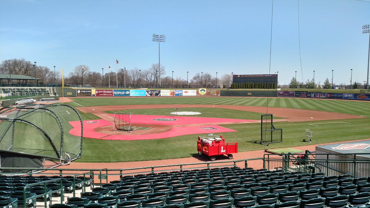 kelren31's tweet image. Can't ask for a better day for a ballgame #DiveIn #LoonsBaseball #Dodgers @greatlakesloons